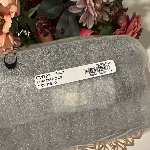 NWT Coach Black Leather Cosmetic Case - Picture 5 of 16